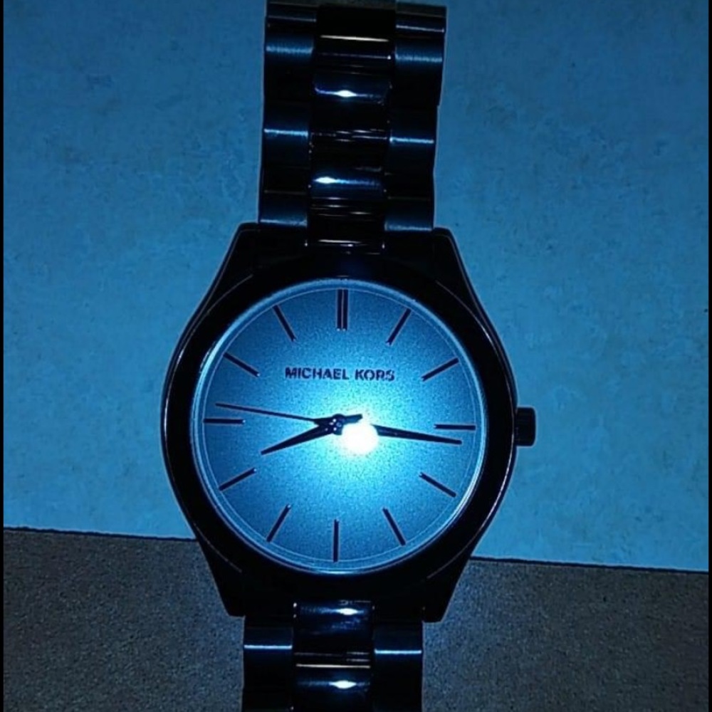 Men’s Michael kors watch - Picture 3 of 3